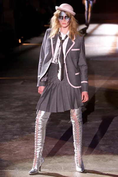 Look 32